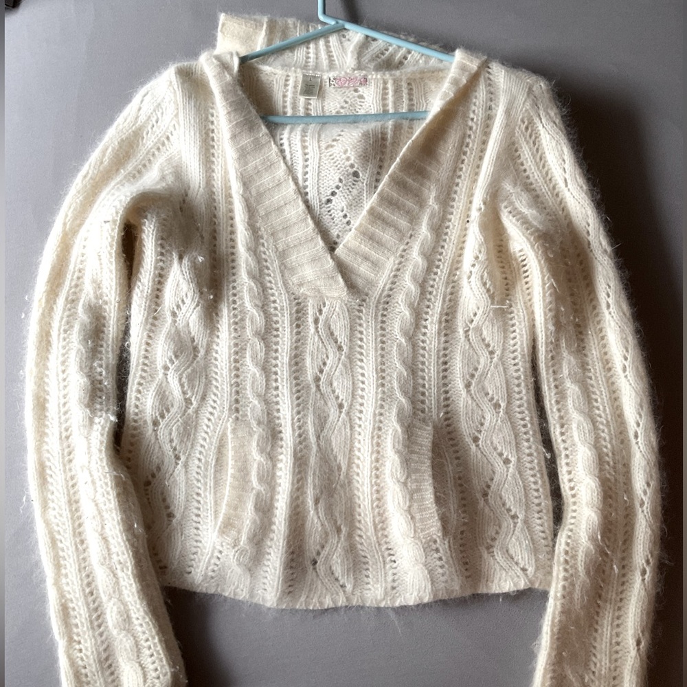Off-white hoodie sweater